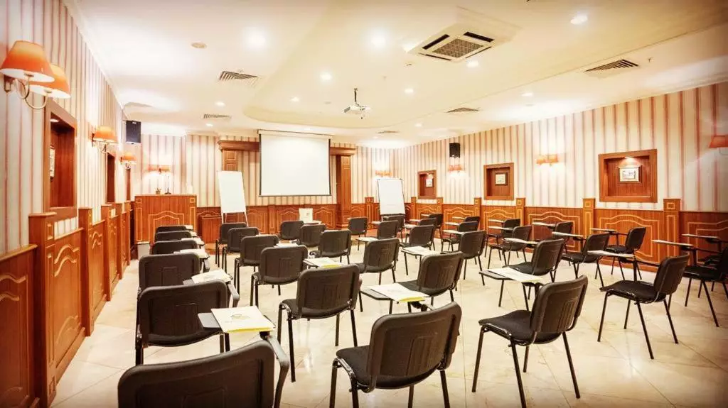 سالن کنفرانس SEMINAL